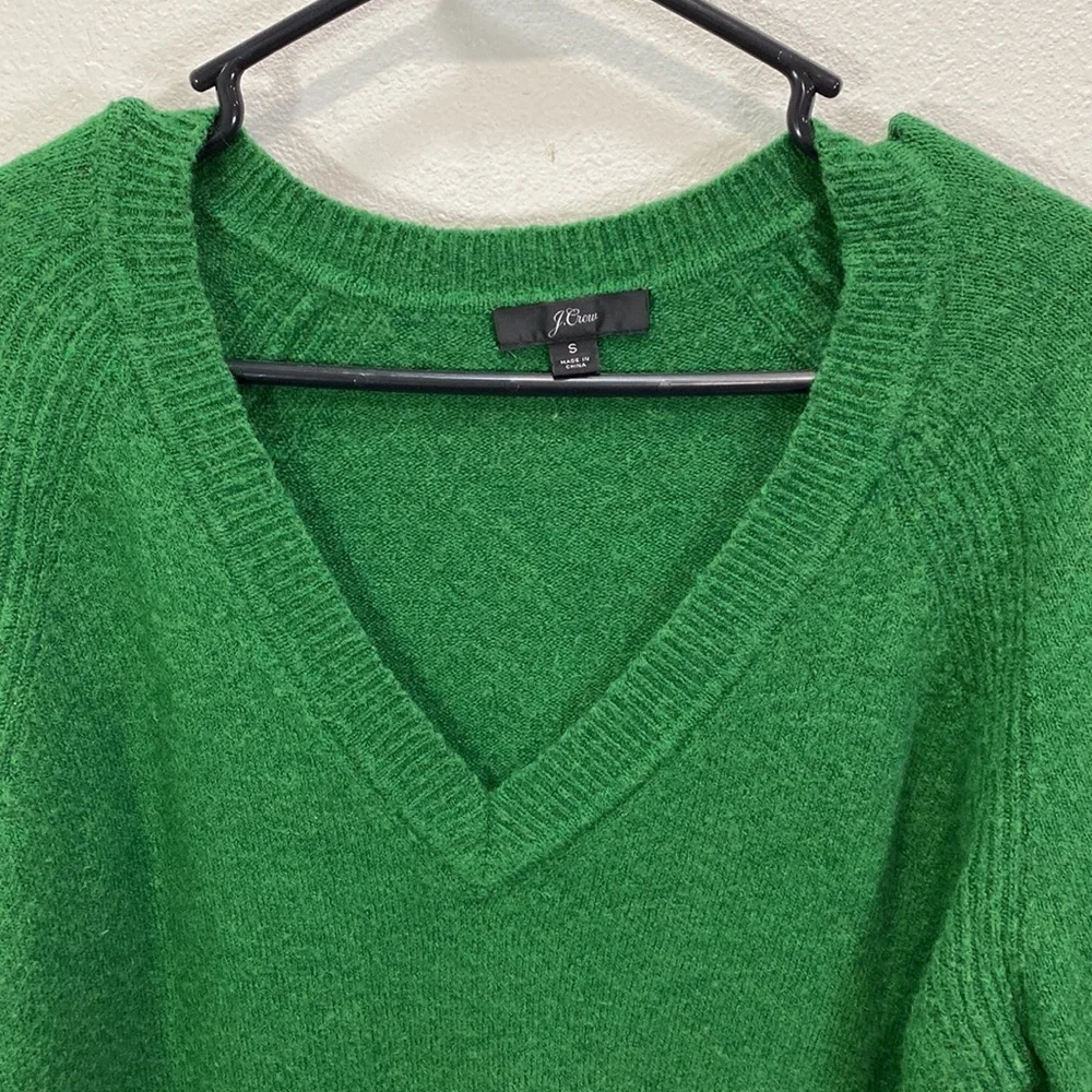 J crew green v‎ neck sweater wool alpaca